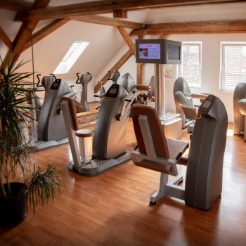 Milon Zirkel Gesundheitsstudio Impuls Lauda quadratisch